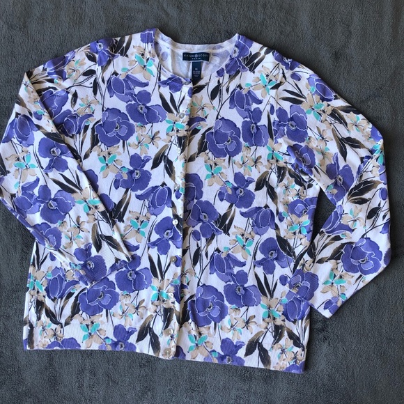 Karen Scott Sweaters - 💐Beautiful Cardigan Top Floral Purple Karen Scott